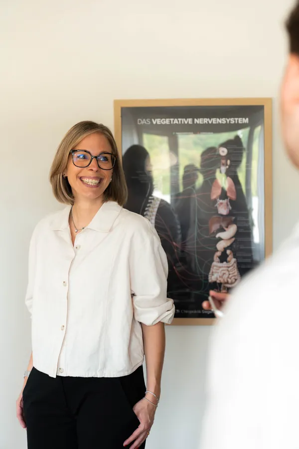 Kathrin Mathes, Chiropraktische Assistentin